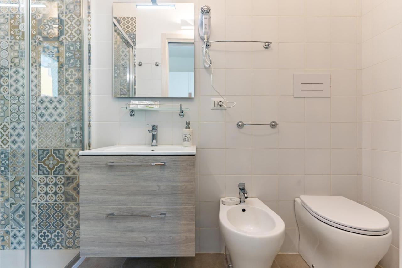 Doctor Guest House Tortoli Bagian luar foto